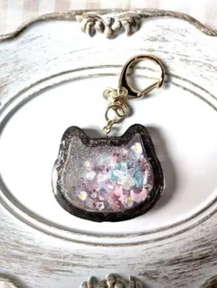 キラッと黒猫レジンシェイカーキーホルダー