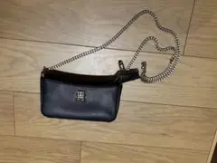 【トミーヒルフィガー 】黒 レザー ショルダーバッグ肩掛け