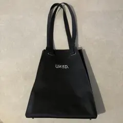UN3D.オリガミプリーツトートのサムネイル