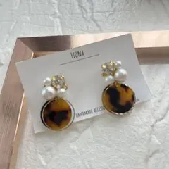 パール×ビジューピアス
