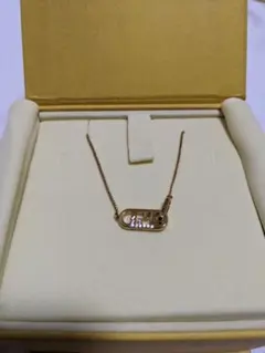 2025.FENDI ネックレス シールドモチーフ FFロゴ半額箱有 - メルカリ