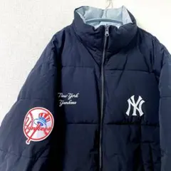 MLB ニューヨークヤンキース ダウンジャケット　アウター　リバーシブル　Lのサムネイル