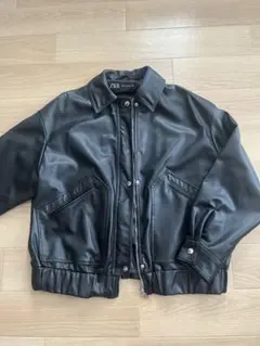 ZARA レディース　フェイクレザー ブラック
