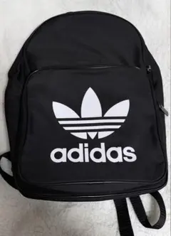 adidasリュック ブラック