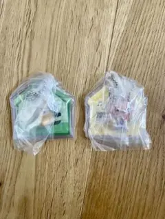 BT21 package charm 2セット