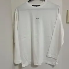 【新品タグ付き】YECCA VECCA 長袖ロゴTee F オフホワイト　フリー