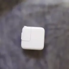 Apple　10w usb power Adapter　充電器