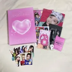 TWICE TWICE-ZINE VOL.4 公式ファンクラブキット - メルカリ