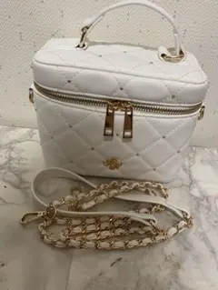 WEGOホワイトキルティングショルダーバッグ