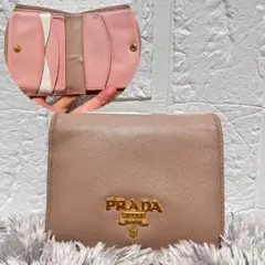 良品　PRADA 大きめロゴ　バイカラー　二つ折り財布　サフィアーノ　ベージュ