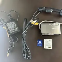 Nikon COOLPIX S520 シルバー 充電器付き - メルカリ