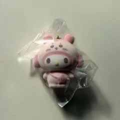 ちいかわサンリオ　シークレットフロッキーマスコットチャーム　マイメロカニちゃん