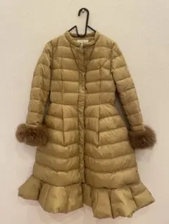 chesty チェスティ　ベージュ ダウンコート フリル裾 ファー付き