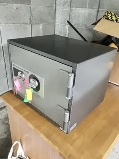東京キャビネット [Tocabi] 家庭用耐火金庫 昭和レトロ - メルカリ