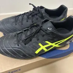 サッカーシューズ asics ブラック/イエロー
