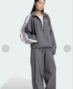 adidas ジャージのサムネイル