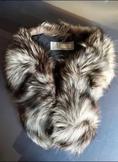 お値下げ　新品　未使用　高級　サガファー　フォックス　ストール　銀タグ　ファー