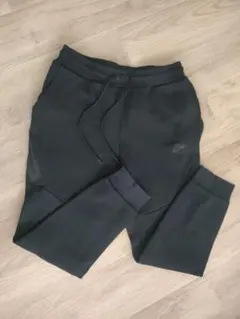 Nike ブラック ジョガーパンツ テックフリース Mサイズ