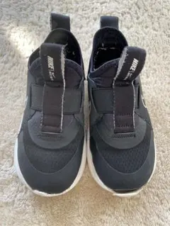 Nike ブラック スリッポン スニーカー