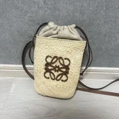 LOEWE スクエアポケット ショルダーバッグ