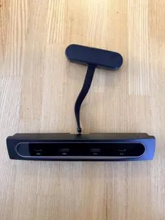 テスラ　センターコンソール用　USBハブのサムネイル