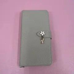 iPhone16 手帳型　スマホケース