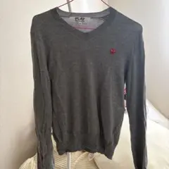PLAY COMME des GARÇONS Vネックニット グレー Sのサムネイル