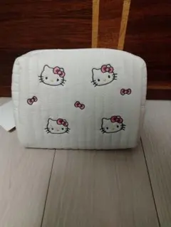 ハローキティ 西松屋　イブルポーチ　新品　白