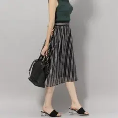 【美品】Andemiu ストライプリネンスカート ブラック