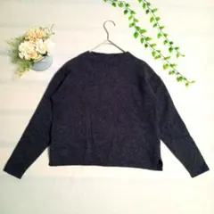 536【INED】ニットセーター　紺　ウール100%　シンプル　無地　カジュアル