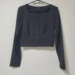 エモダ　クロップドジャケット　ブラックSサイズのサムネイル