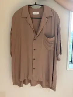 ADAM ET ROPE 半袖シャツ ベージュ メンズのサムネイル