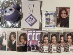 TWICE サナ THIS IS FOR くじ 特典トレカ スクイーズ - メルカリ