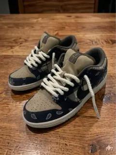極美品 Travis Scott × Nike SB Dunk Low 28cm
