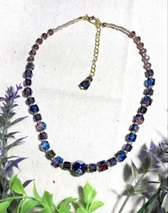 中央の模様ビーズが可愛いネックレス