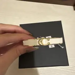 COACH ホワイト・ゴールド バングル