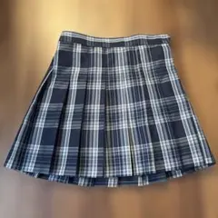 ネイビーとホワイトのチェック プリーツスカート