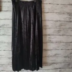 黒いプリーツスカート ベルベット風