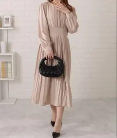 DAY CLOSET＊長袖 プリーツ ロング ワンピース 未使用 Mのサムネイル