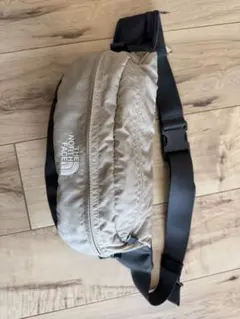 THE NORTH FACE ボディバッグ ベージュ NM72100