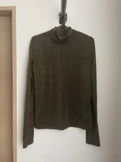 &.NOSTALGIA ラメタートルトップスのサムネイル