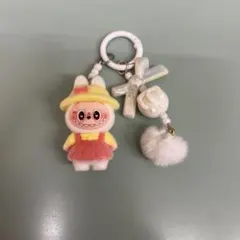 ラブブ　モフモフ　キーホルダー　フィギュア