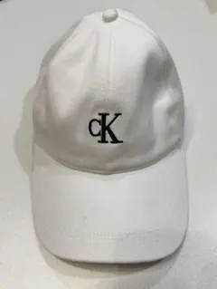 Calvin Klein ホワイト ベースボールキャップ