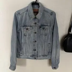 レディースデニムジャケット リーバイス
