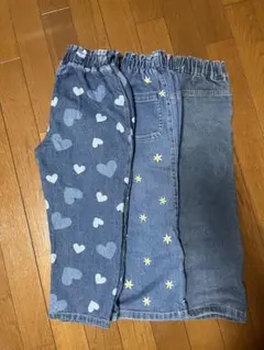 ハート柄と花柄刺繍のデニムパンツ 120㎝