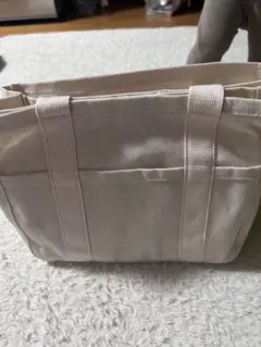 Item thumbnail for item ec6110cc-25c0-4942-974f-1a38e1dbe179