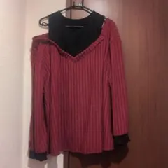 オフショルダートップス