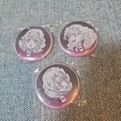 鬼滅　柱ダイニング　缶バッジ　蜜璃