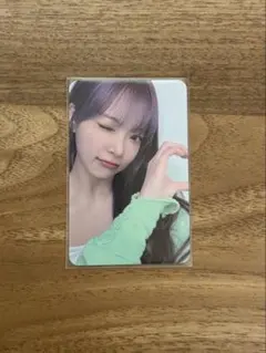 ルセラフィム ウンチェ EASY soundwave トレカ