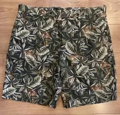 BANANA REPUBLIC ショートパンツ【未使用品】34インチボタニカルのサムネイル